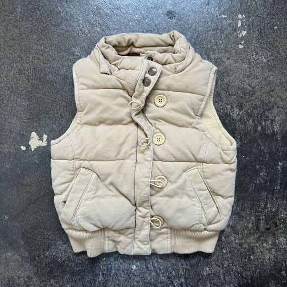 Gap Unisex Kids Fleece Sleeveless Full Zip Puffer Vest Beige Size Small (6-7) - Picture 1 of 9